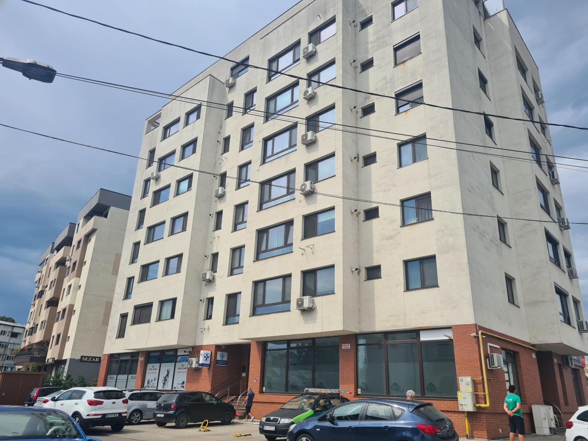 Luxury Central Newapartments One Bacău エクステリア 写真